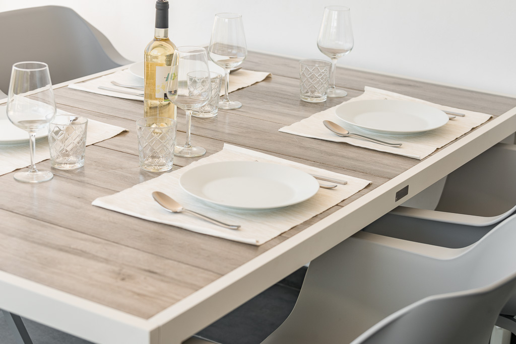 Resa Estates Ibiza te koop appartement Vadella Mar zee zicht details living.jpg